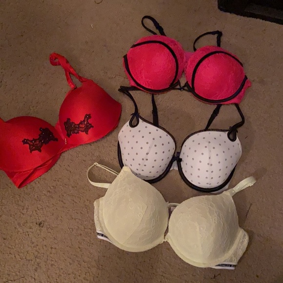 Victoria Secret size 36c - Picture 2 of 2